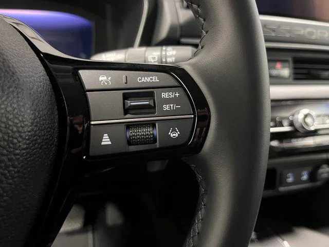New 2026 White Honda AWD RTL image 18