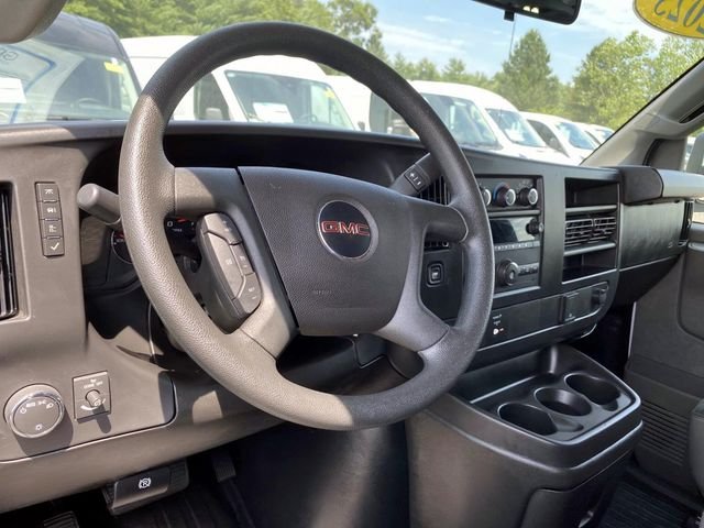 Used 2025 White GMC Work Van image 11