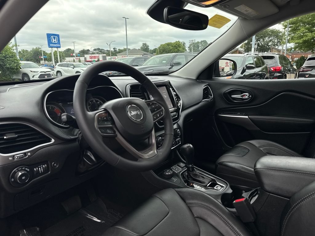 Used 2022 Black Jeep Limited image 13