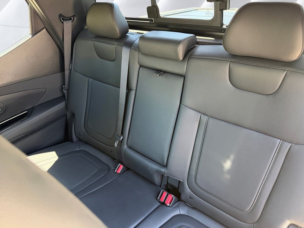 Used 2025 Black Hyundai XRT image 18
