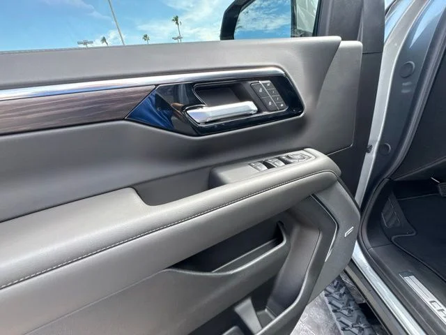 New 2026 Gray Chevrolet Z71 image 13