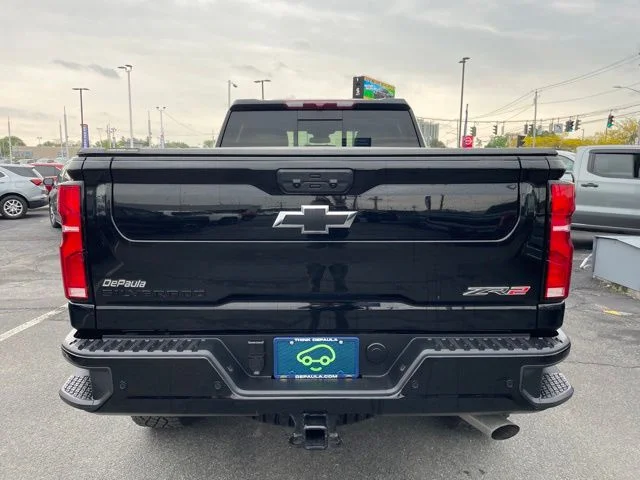 2025 Chevrolet Silverado 2500HD ZR2 - Photo 21