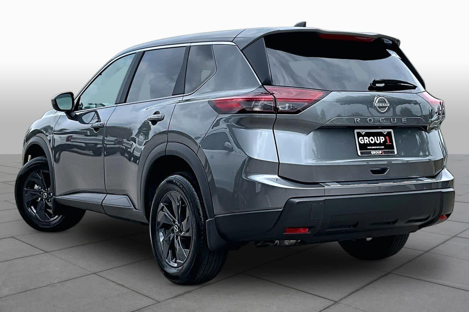 New 2027 Gun Metallic Nissan SV image 12