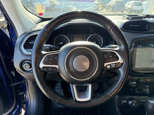 Used 2018 Blue Jeep Latitude image 22