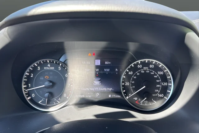 Used 2022 Super Black Nissan Platinum image 16