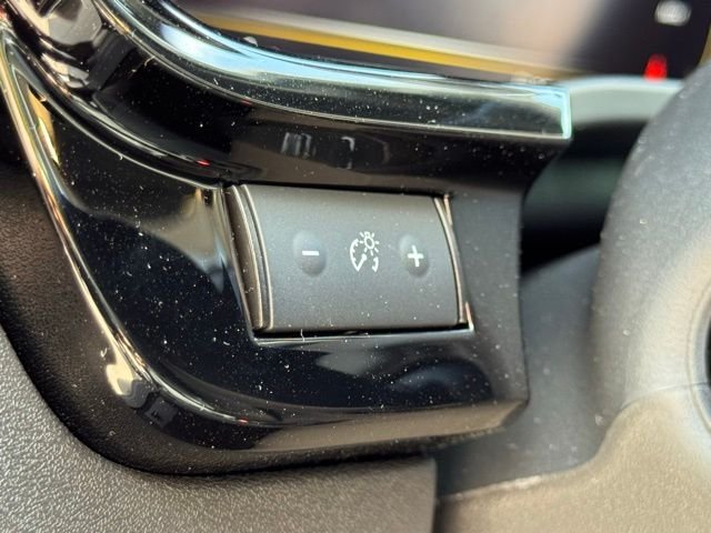 New 2026 MINERAL BLACK INFINITI Luxe FWD image 24