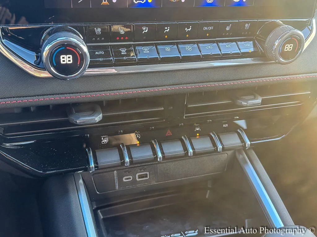 2026 Chevrolet Colorado Z71 - Photo 22