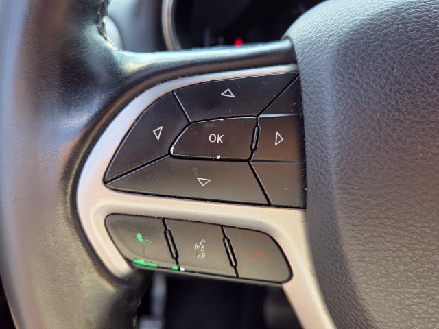 Used 2022 Black Jeep Laredo E image 24