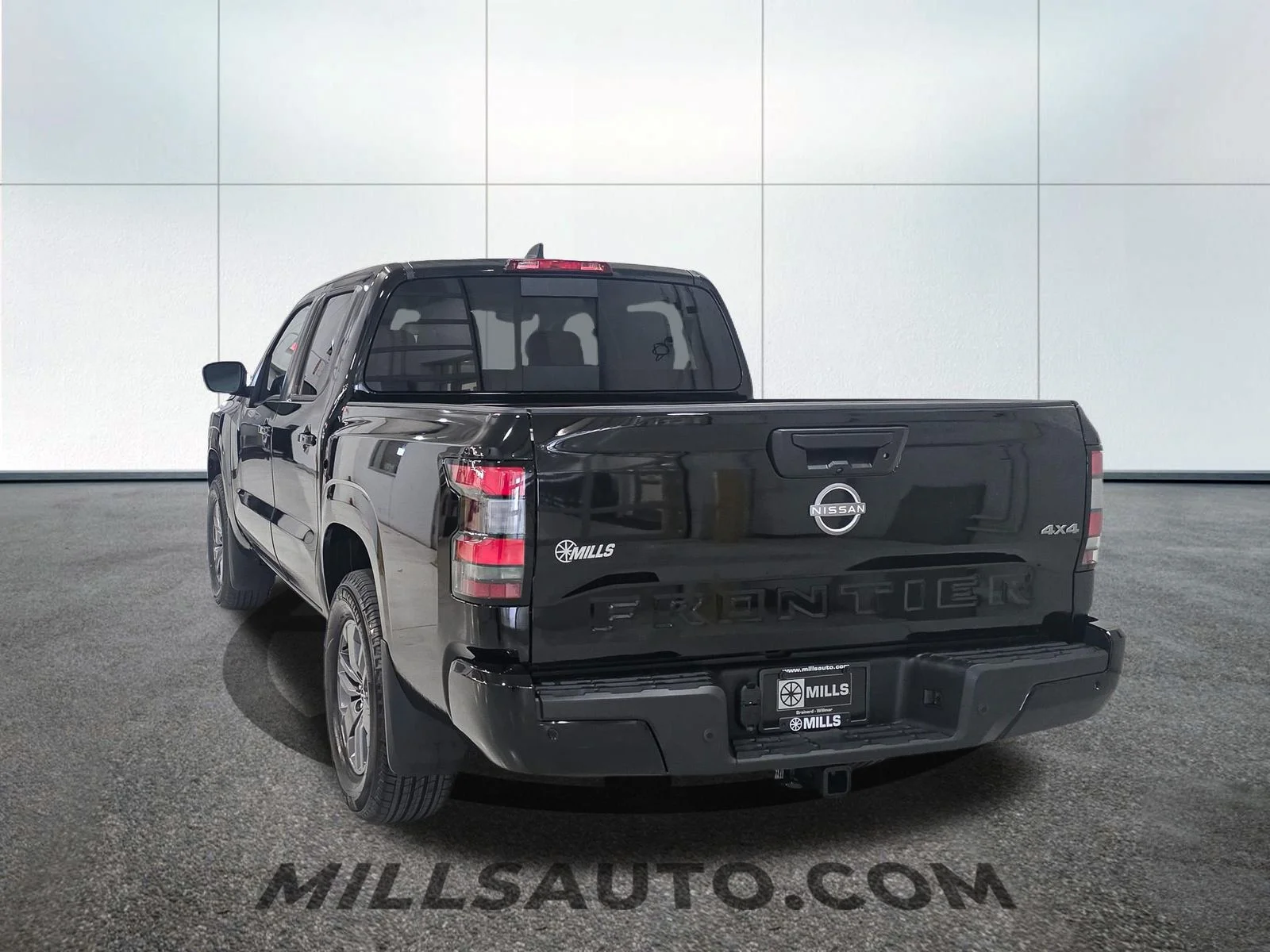 New 2026 Super Black Nissan Crew Cab SV image 5