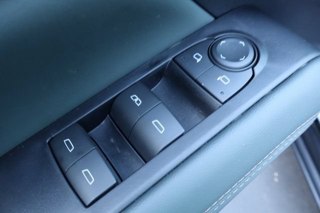 2026 GMC Terrain AT4 - Photo 9