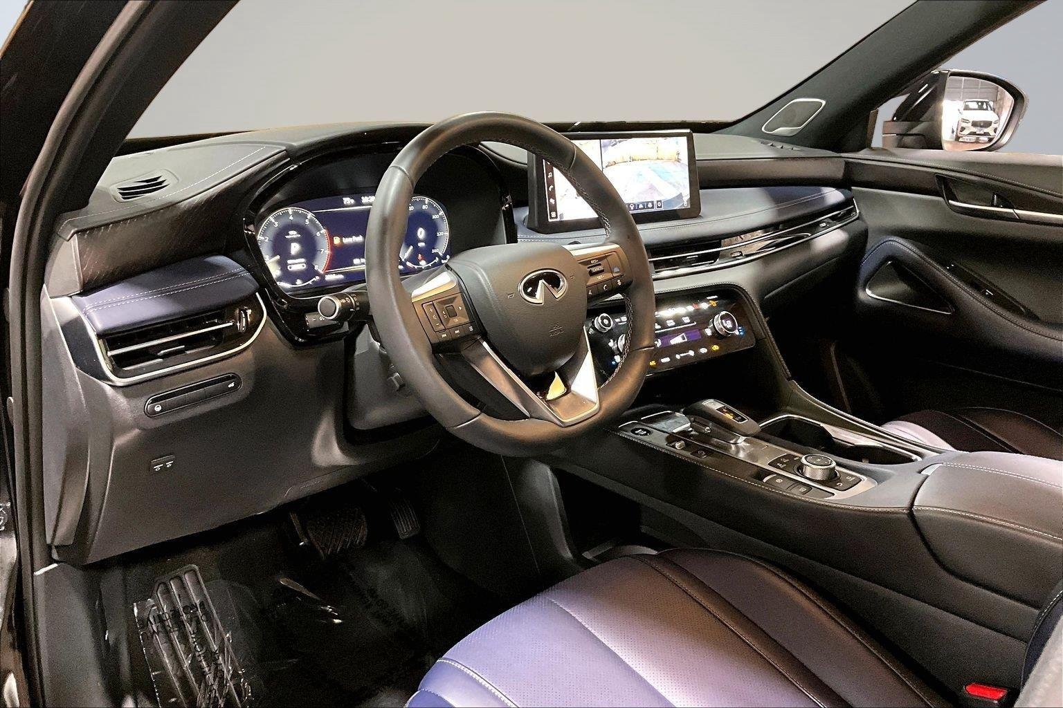 Used 2026 Mineral Black INFINITI SPORT image 15