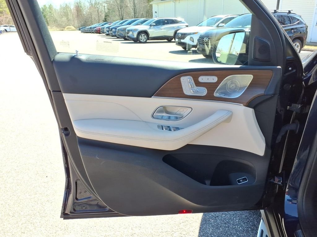 Used 2022 Blue Mercedes-Benz GLE 350 image 18