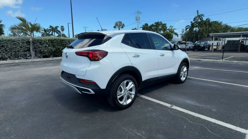 Used 2023 White Buick Preferred image 8