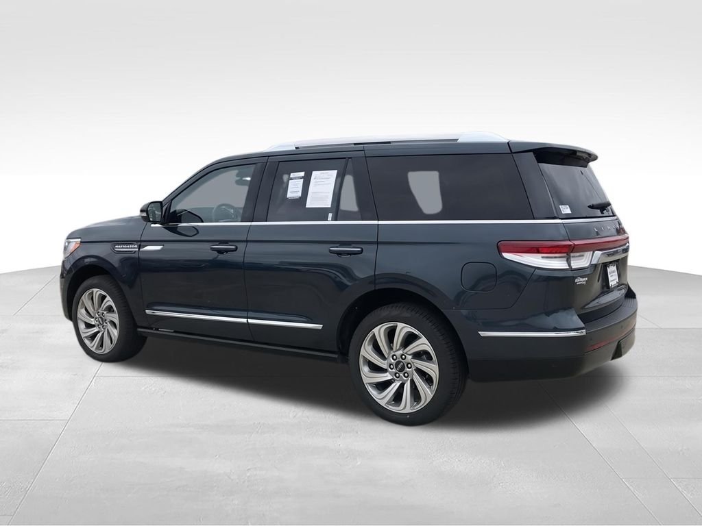 Used 2024 Blue Lincoln Reserve image 6