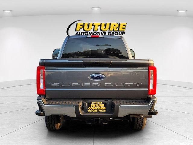 New 2026 Carbonized Gray Metallic Ford F-250® XLT image 29