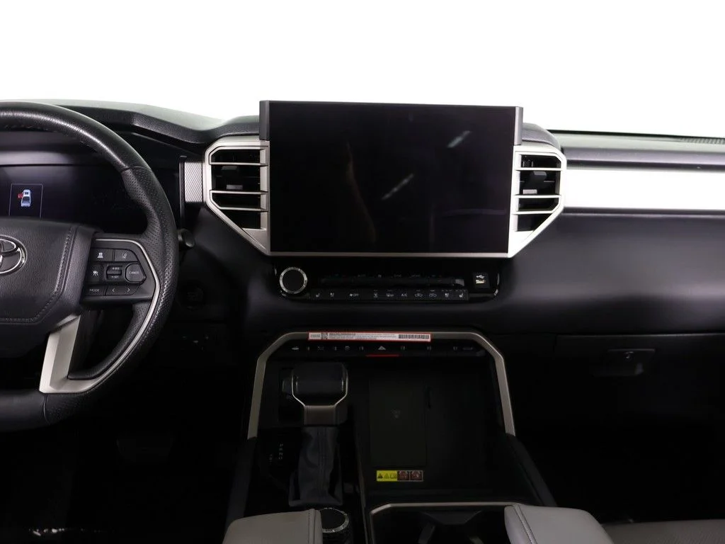 Used 2025 Pearl Toyota Limited image 38