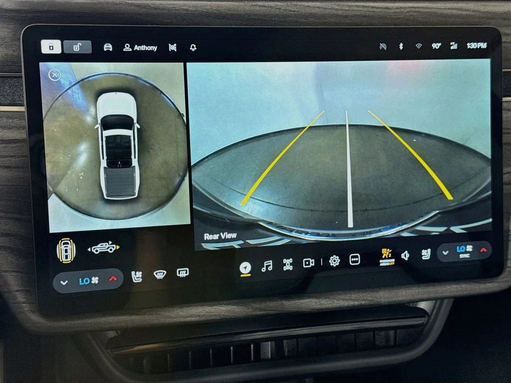 Used 2022 Glacier White Rivian Adventure image 17