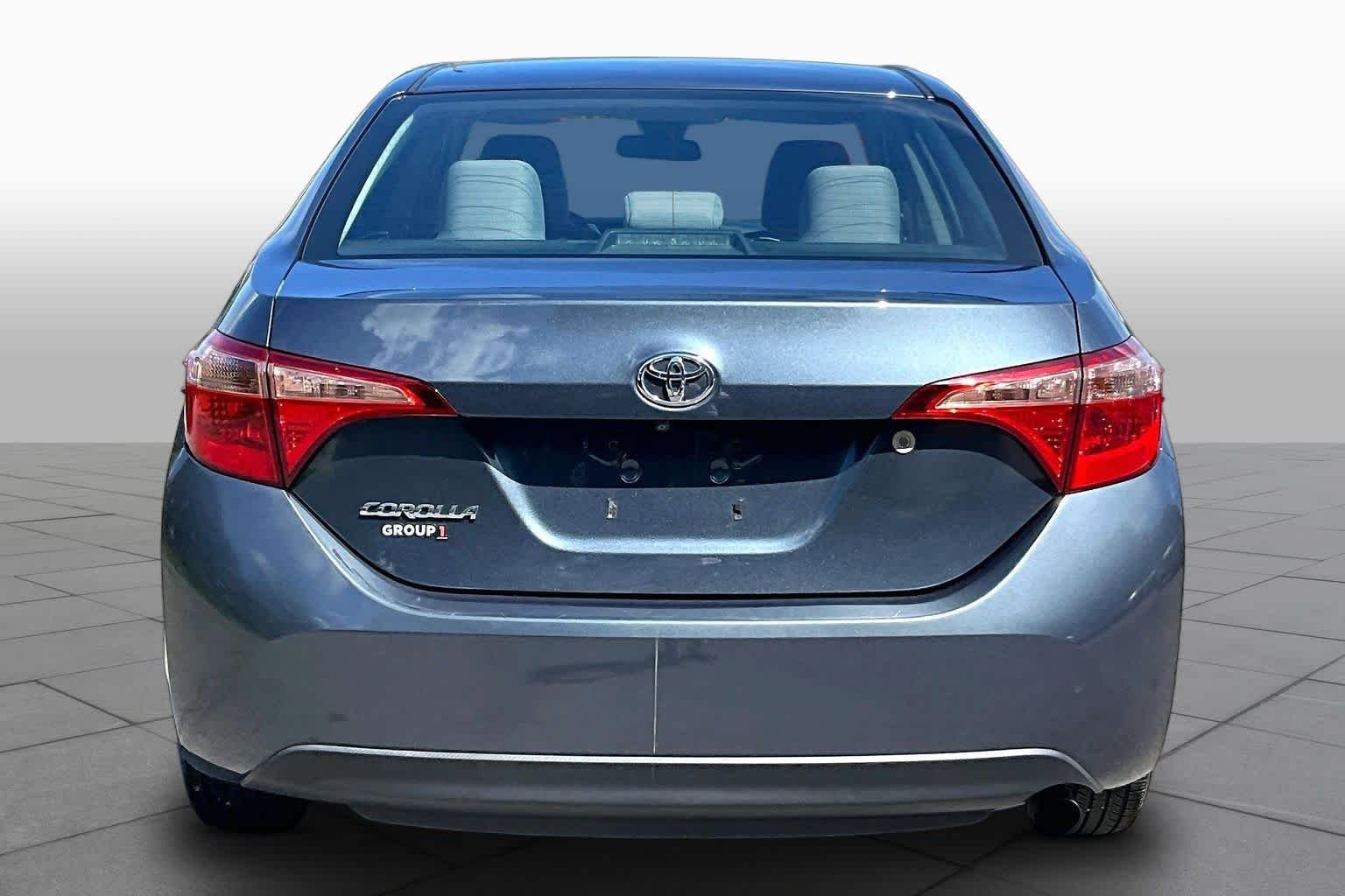 Used 2017 Slate Metallic Toyota L image 5