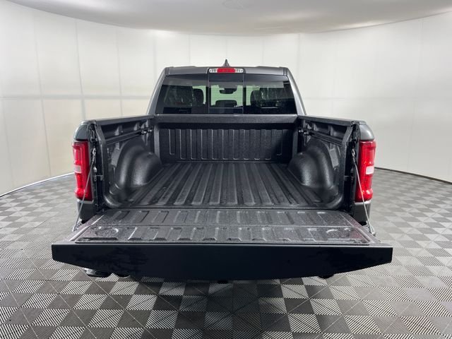 New 2026 Granite Crystal Metallic Clear-Coat Exterior Paint RAM Laramie image 6