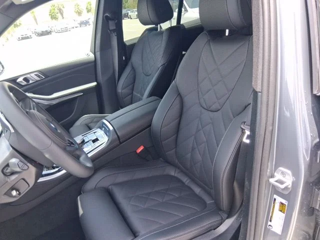 New 2026 Skyscraper Grey Metallic BMW sDrive40i image 14