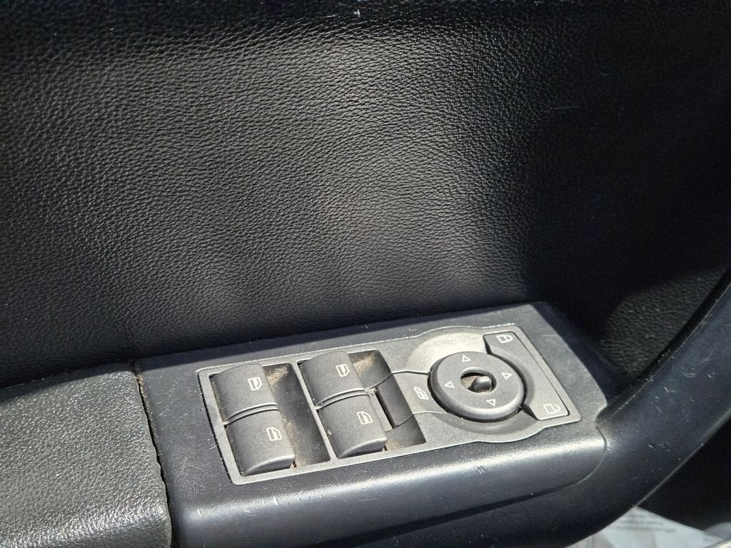 Used 2013 White Chevrolet Police image 22