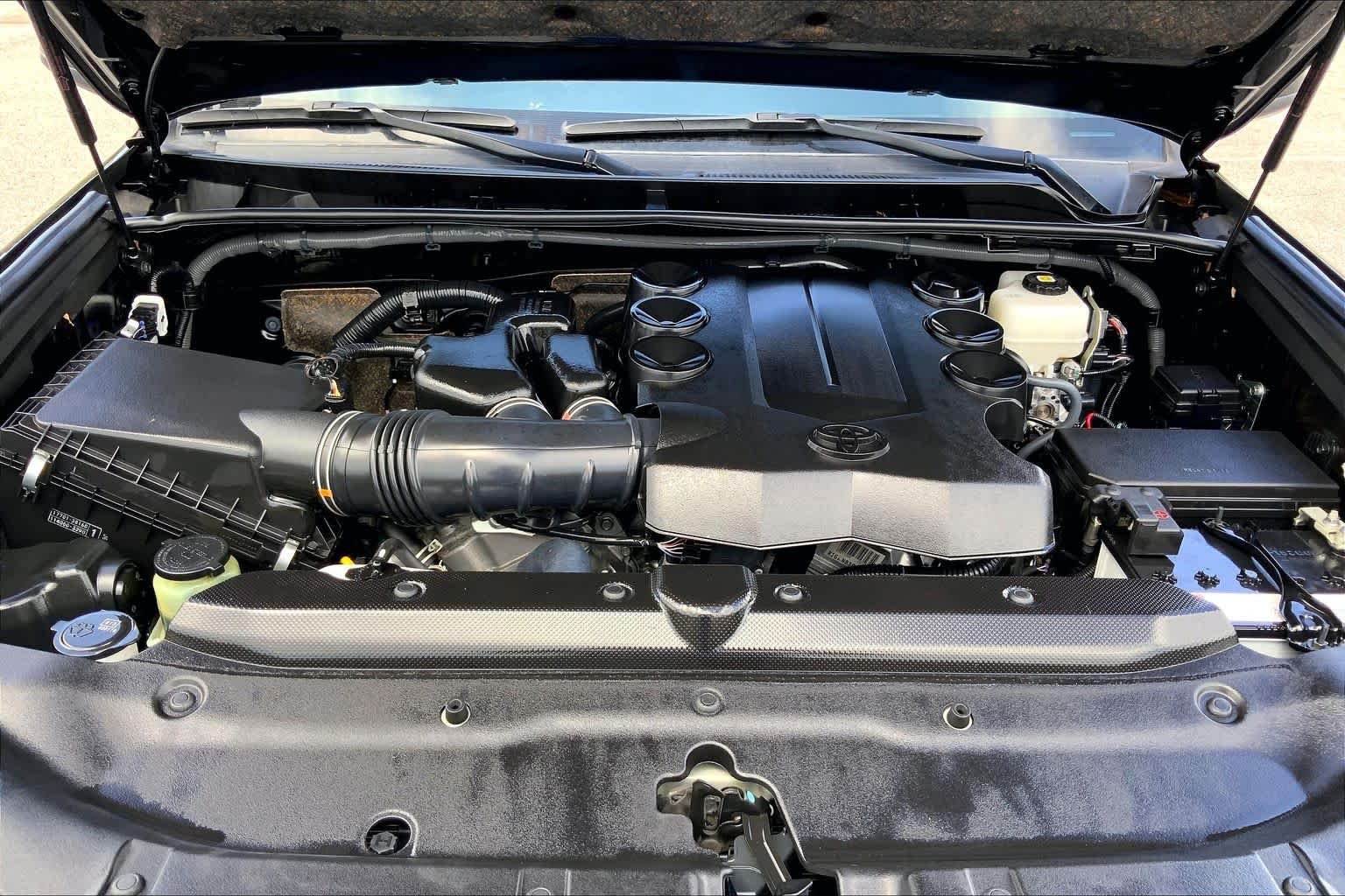Used 2023 Midnight Black Metallic Toyota SR5 image 31