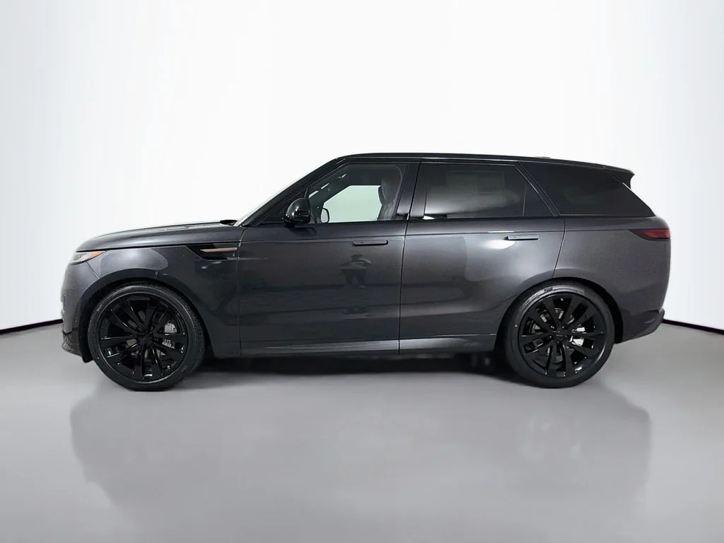 New 2026 Carpathian Grey Land Rover Dynamic SE image 8