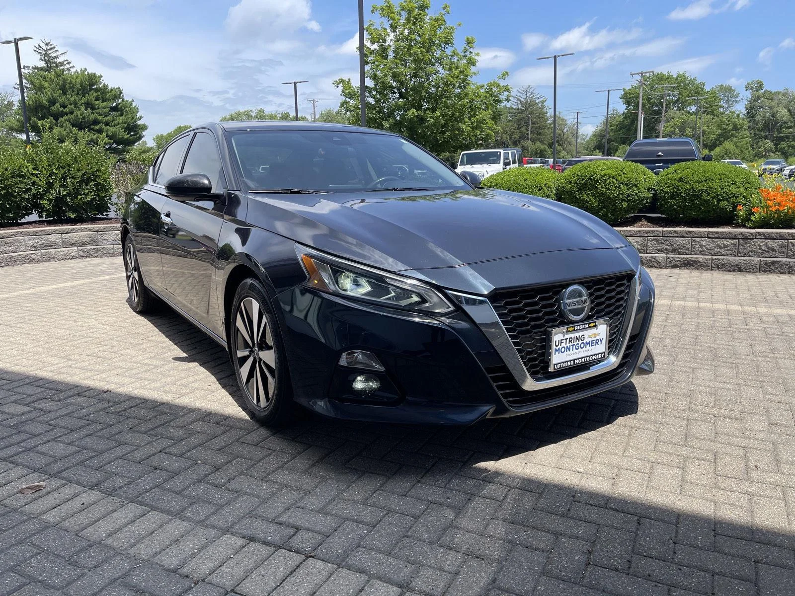 Used 2022 Storm Blue Metallic Nissan 2.5 SL image 7