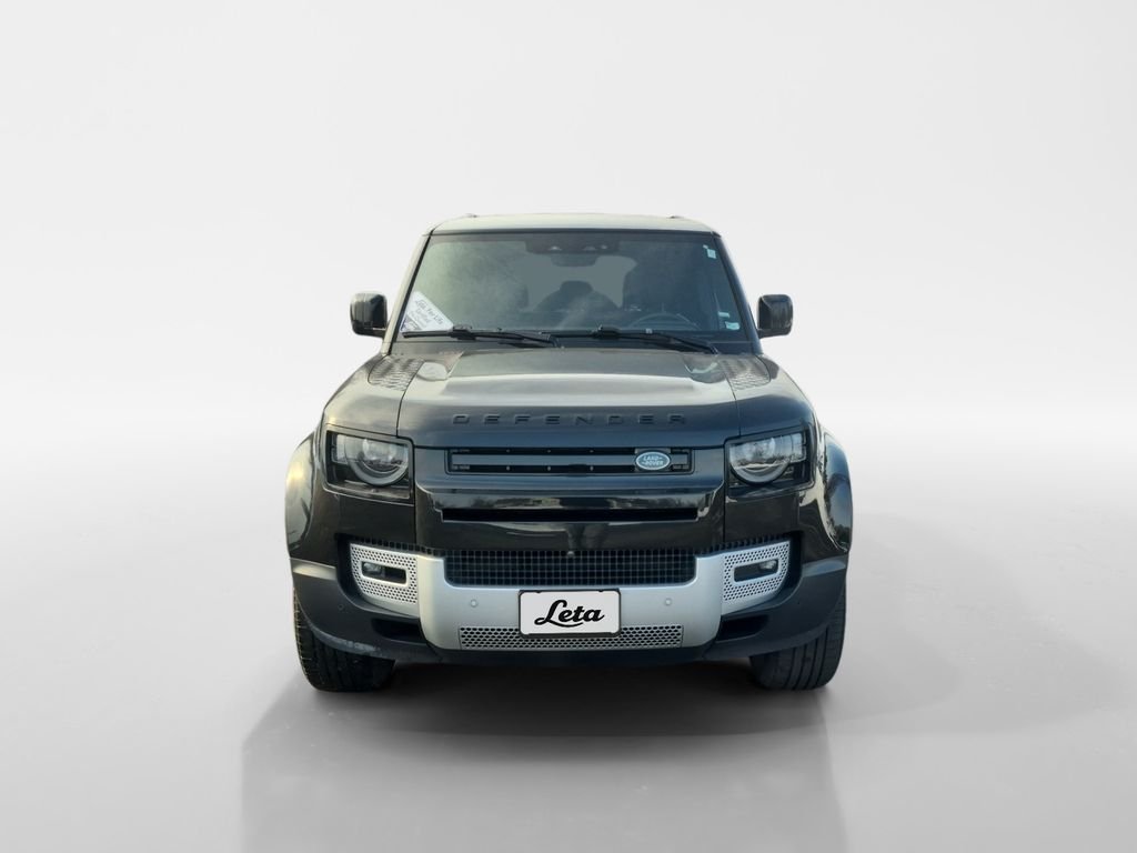 Used 2025 Santorini Black Metallic Land Rover S image 8