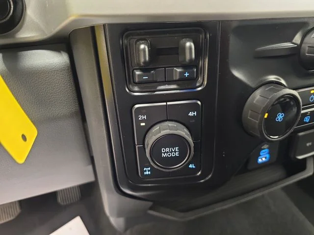 New 2026 Oxford White Ford F-350® XL image 32