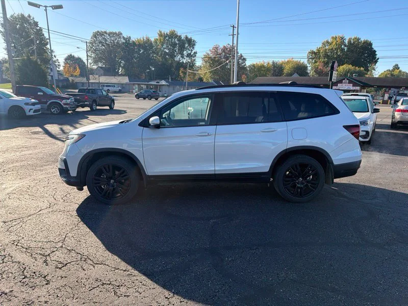Used 2021  Honda Black Edition image 4