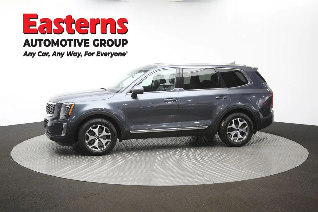 Used 2022 Gray Kia EX image 62
