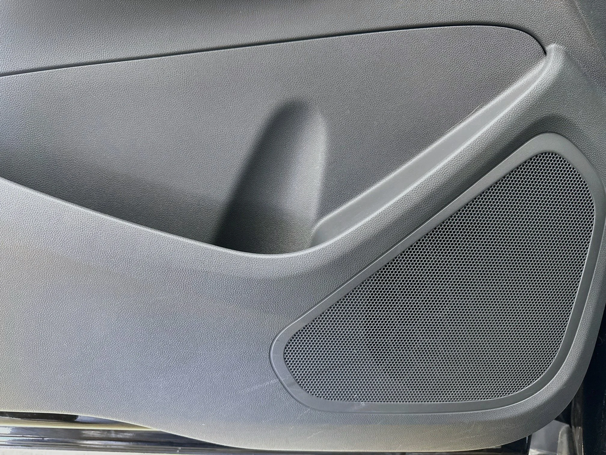 Used 2020 MOSAIC BLACK METALLIC Chevrolet LT image 20