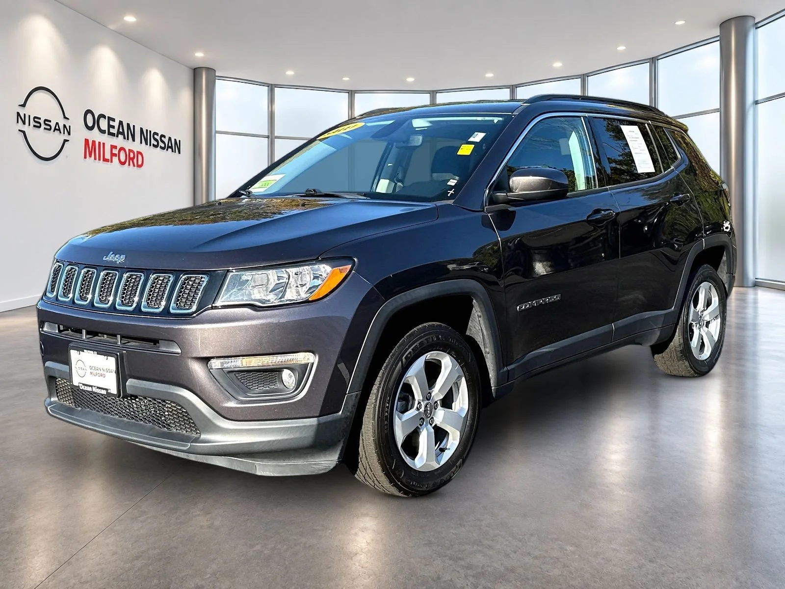 Used 2020 Crystal Metallic Jeep Latitude image 1