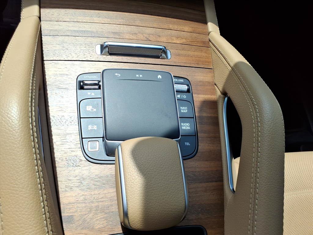 Used 2025 Gray Mercedes-Benz GLE 450e image 17