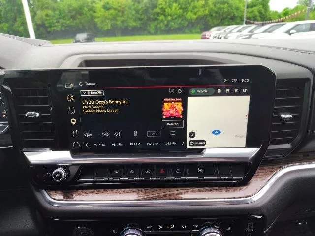 Used 2023 Red GMC Elevation image 19