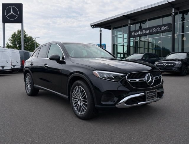 Used 2026 Black Mercedes-Benz GLC 300 image 1