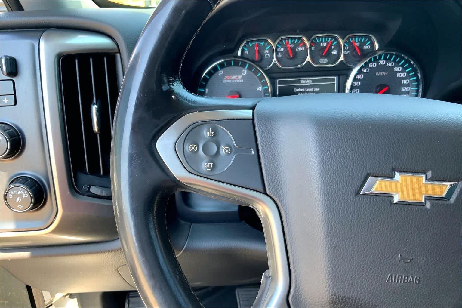 Used 2018 Summit White Chevrolet LT image 22