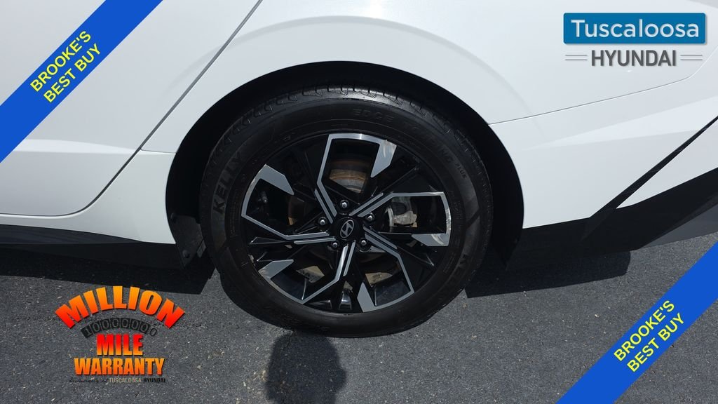 Certified Used 2025 White Hyundai SEL image 11