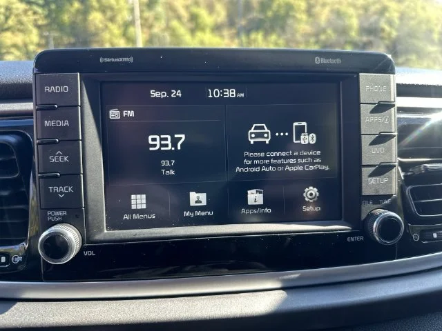 Used 2018 Red Kia EX image 21