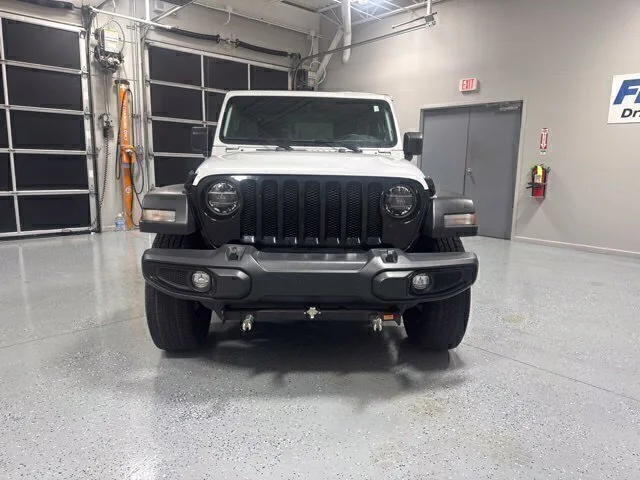 Used 2022 White Jeep Willys image 2