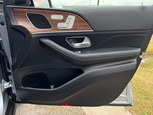 2025 Mercedes-Benz GLE GLE450 - Photo 21