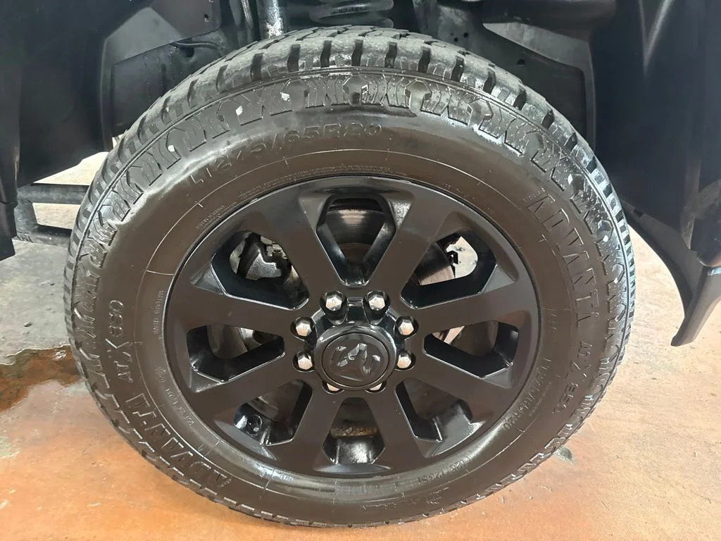 Used 2021 Granite Crystal Metallic Clearcoat Ram Laramie image 10