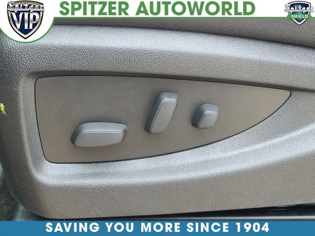Used 2023 White Chevrolet 1WT image 31