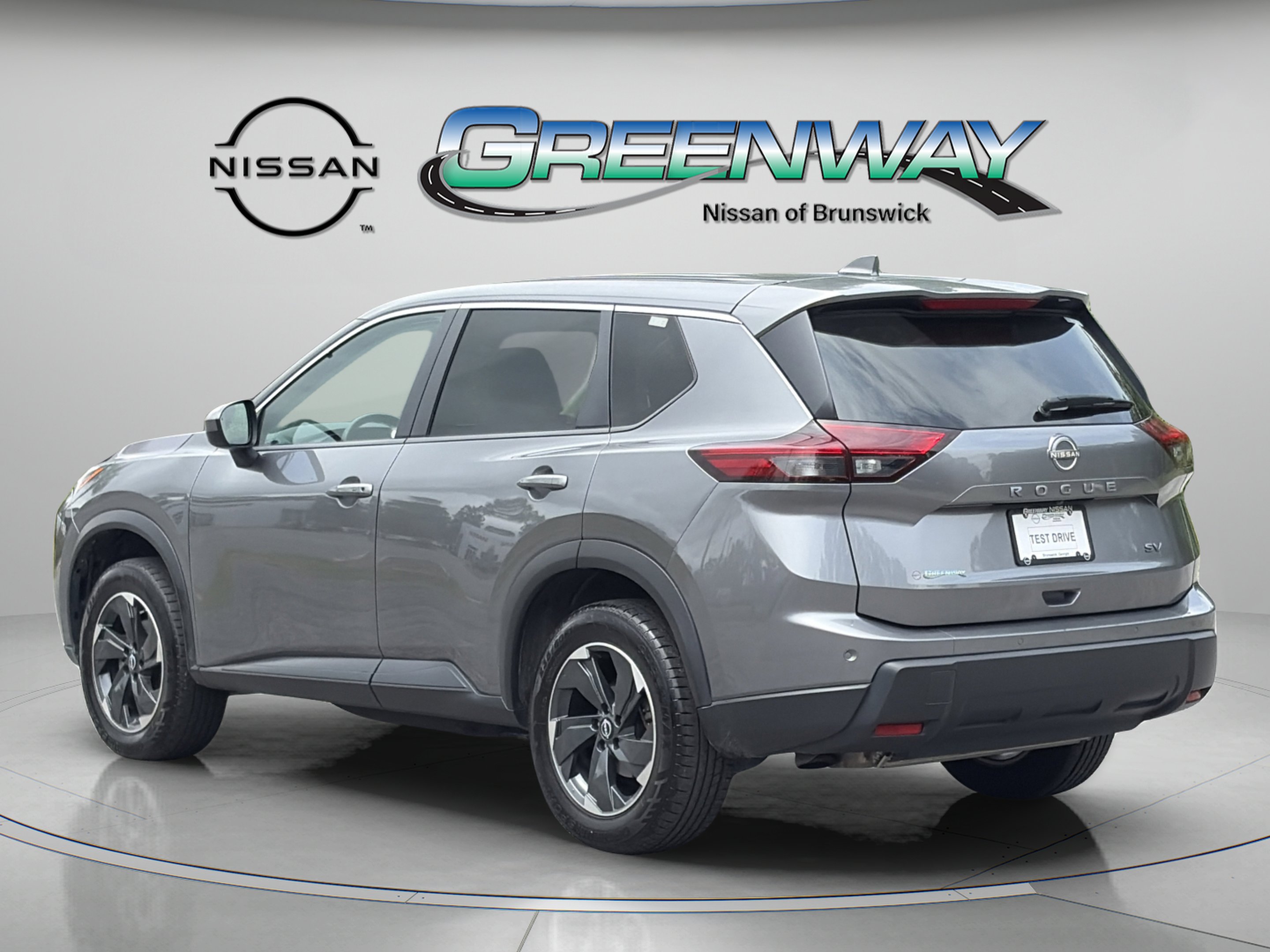 Used 2024 Gun Metallic Nissan SV image 5