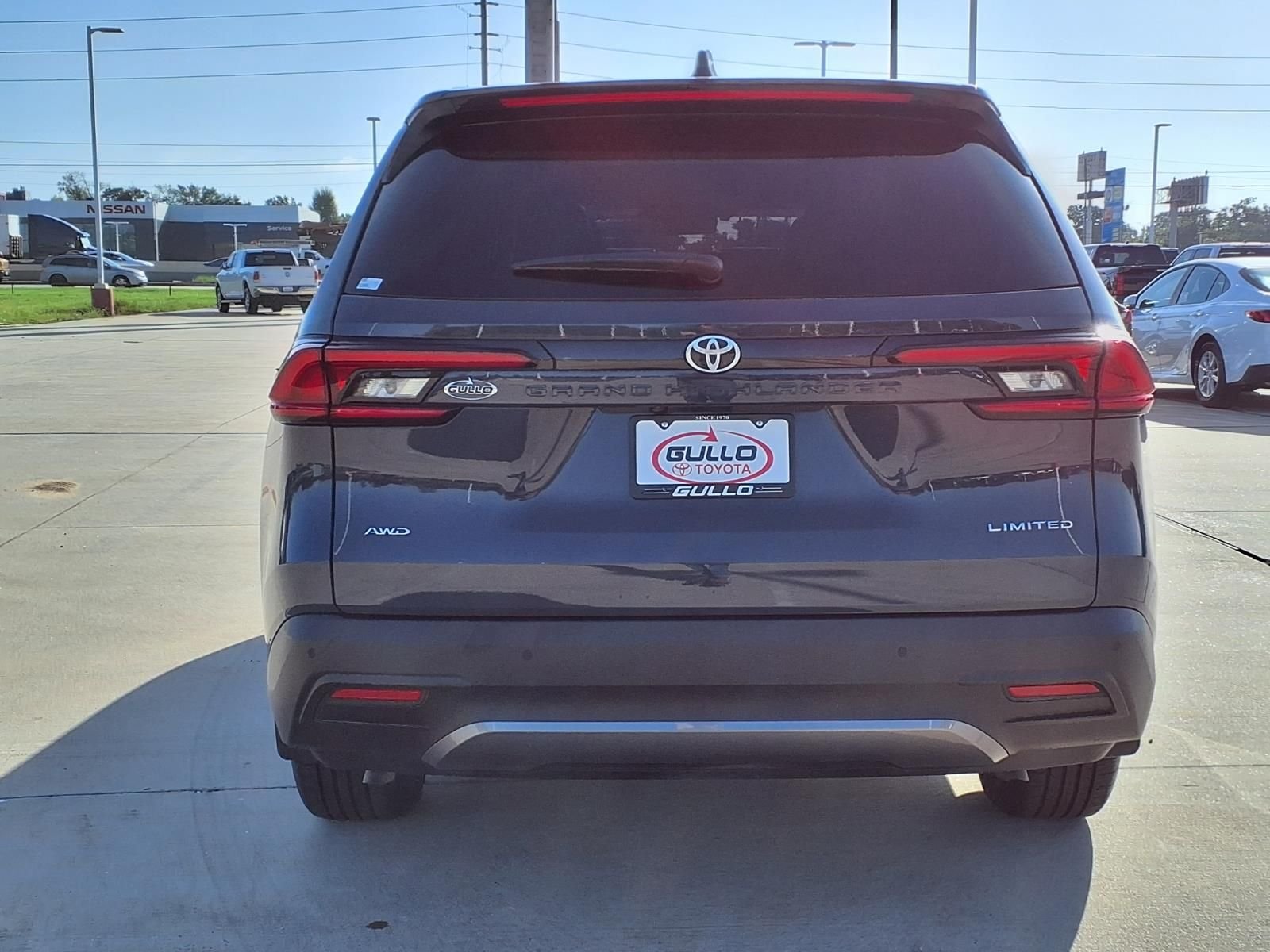 Certified Used 2025 Cloud Toyota Limited image 7