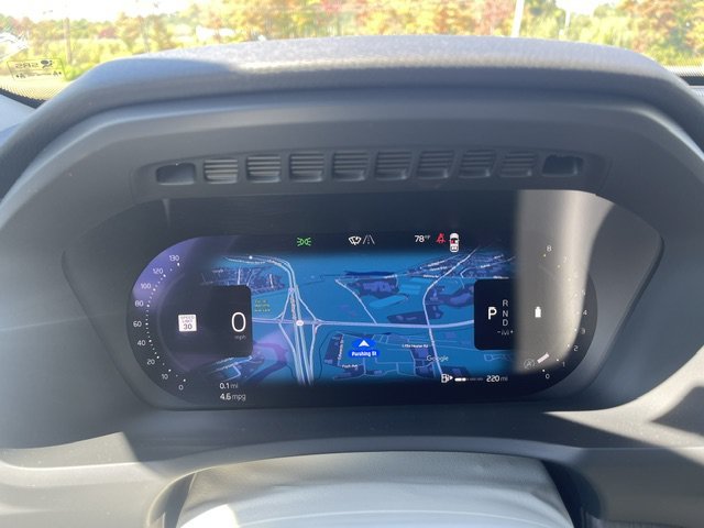 Used 2024 White Volvo Plus Bright Theme image 19