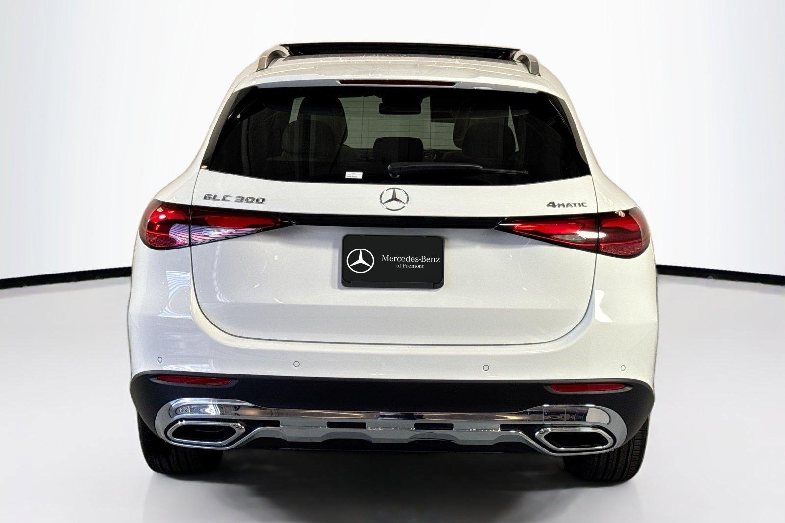 New 2026 Polar White Mercedes-Benz GLC 300 image 6