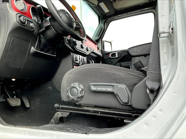 Used 2023 White Jeep Rubicon image 42