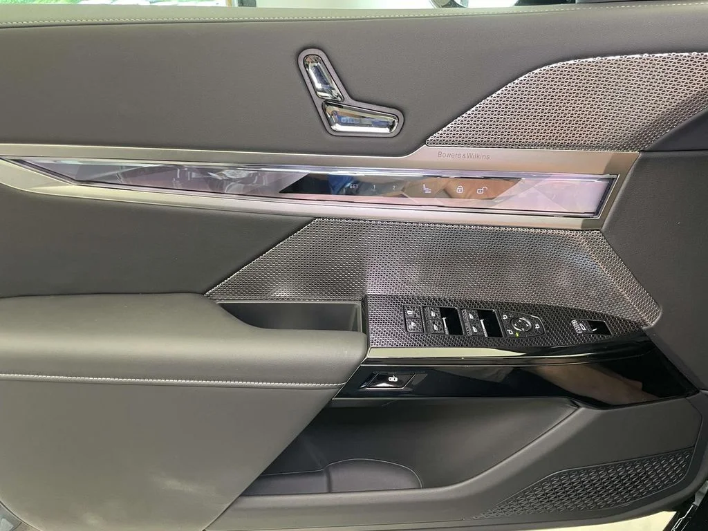 2025 BMW 7 Series 760i - Photo 29